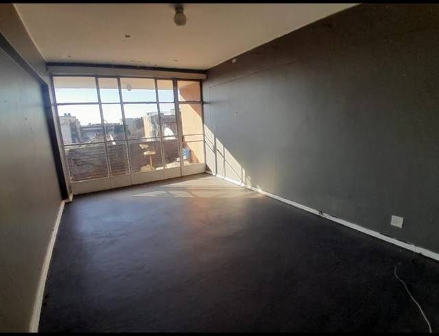 2 BEDROOM APARTMENT FOR SALE IN BEREA